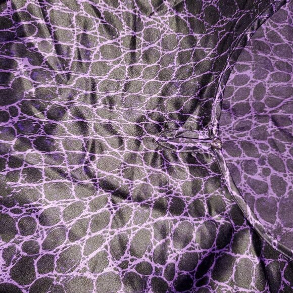 Two Medium Size Casual Tops -- Beautiful Colors! - Picture 4 of 11